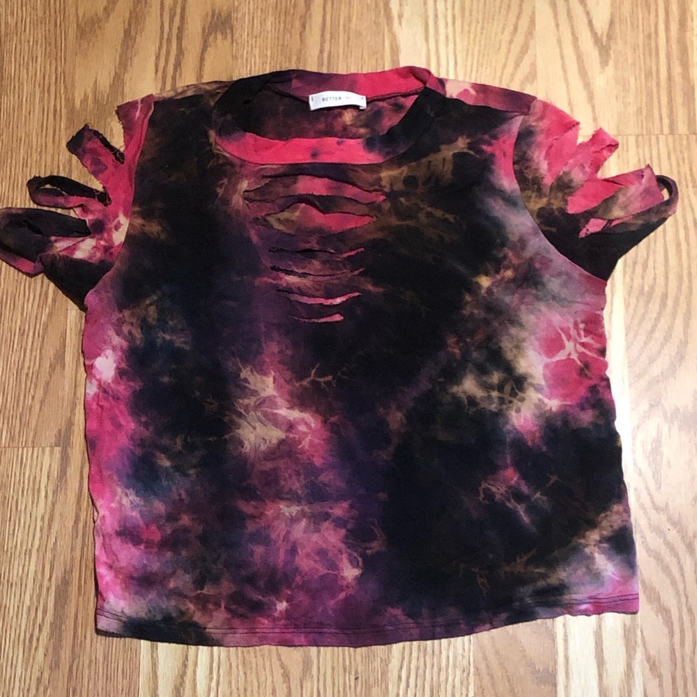 Modern cut crop top 💕